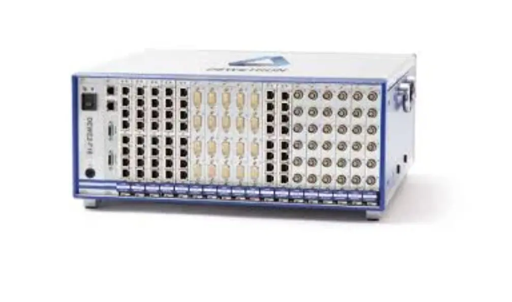 Dewetron TRC-18 draagbare 18-kanaals datarecorder