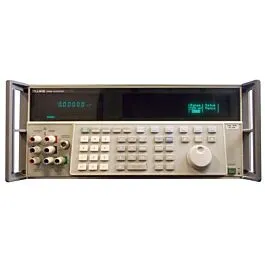 Fluke 5700A Multifunctionele Kalibratie-eenheid