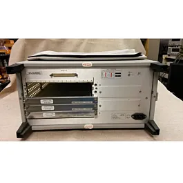 Keysight 16701B logische analyseframe voor systeemuitbreiding