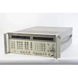 Keysight 8645A Signaalgenerator