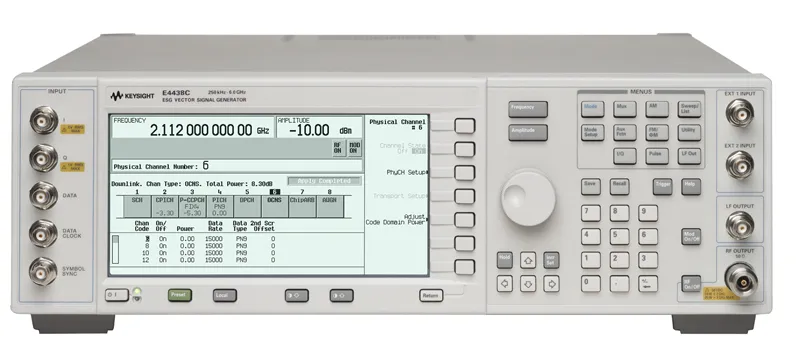 Keysight E4438C Vector Signaal Generator