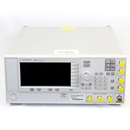 Keysight E8257D-520 Analoge Signalgenerator