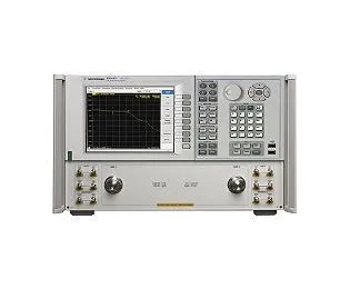 Keysight E8362C Vectornetwerk Analyzer