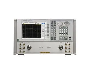 Keysight E8363C Vectornetwerkanalysator
