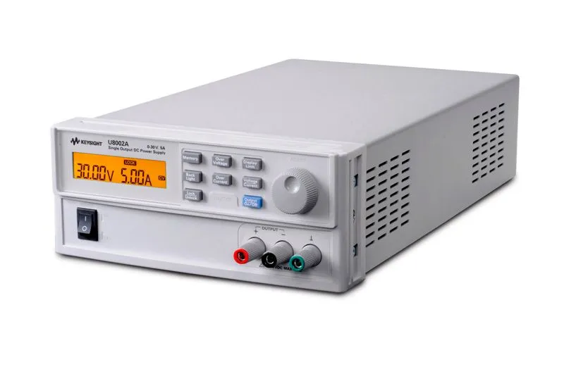 Keysight U8002A voeding