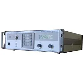 Noisecom UFX-BER 1200/1710 Draaggolf-naar-Ruis Generator