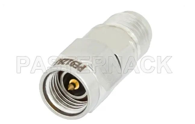 Pasternack PE91293 3.5mm Stekker naar 2.4mm Sokkel Adapter