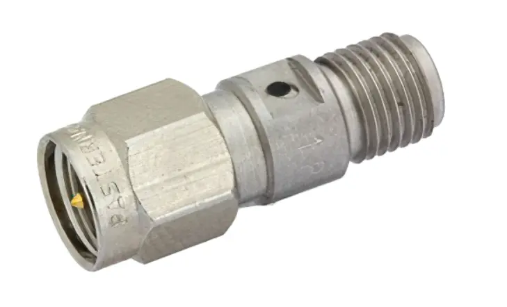 Pasternack PE9694 SMA coaxiale adapter