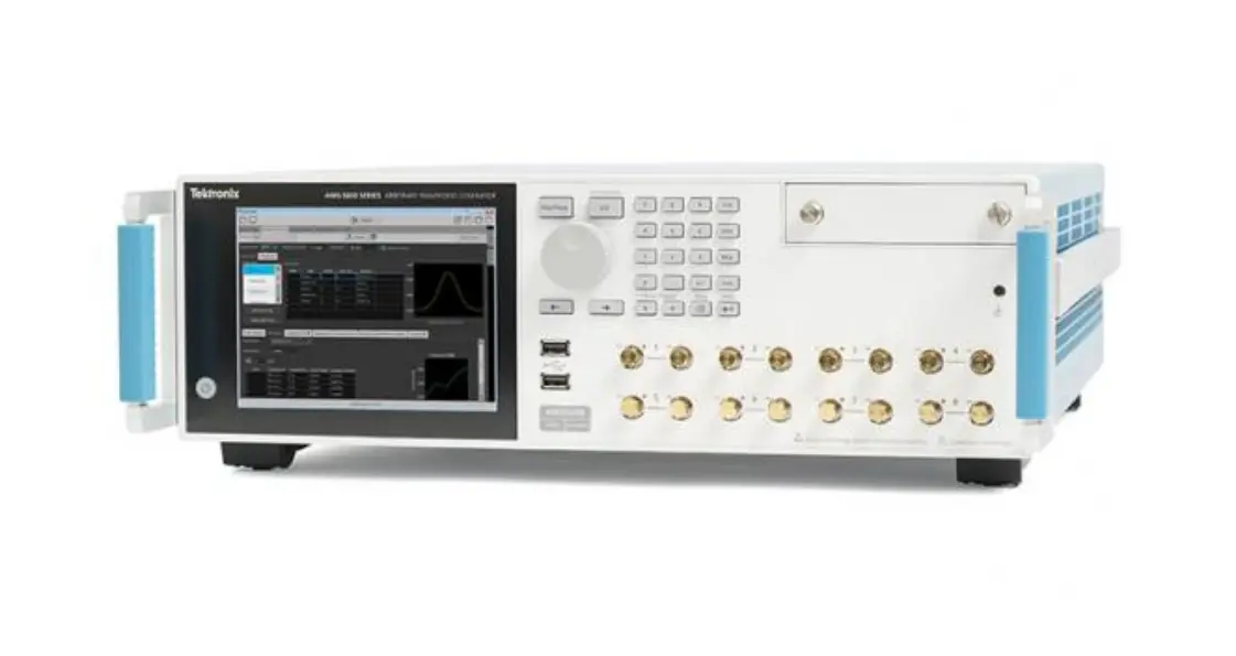 Tektronix AWG5204 Arbitraire Golfvormgenerator