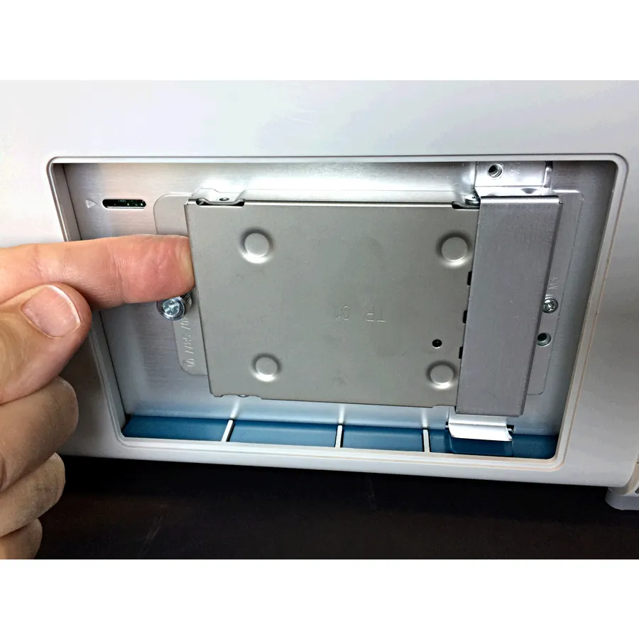 Tektronix SUP6B-LNX Expansiemodule Verwijderbare SSD met Ingebouwde OS